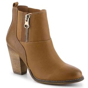 Aldo Gytha women's boots in Cognac/Bronze.